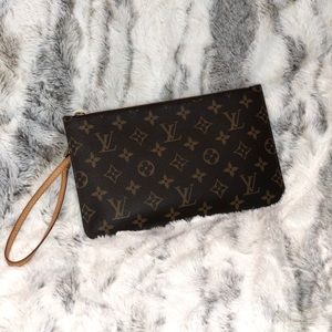 Louis Vuitton Neverfull MM Pouch/Pouchette